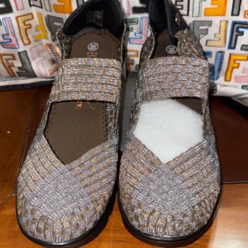 bernie mev. Women's Woven Flats - Size 8